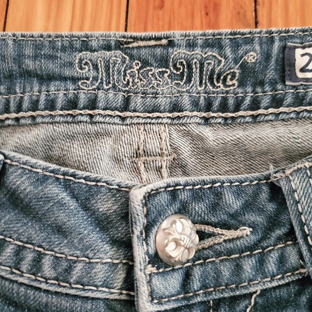 Miss Me Boot Cut Crystal Rose Back Pockets - Black Back Leather Patch Sz 28 - Picture 6 of 11